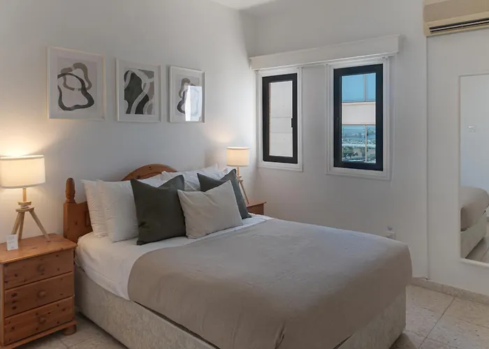 Phaedrus Living Seaview Phinikoudes Flat Apartamento Lárnaca