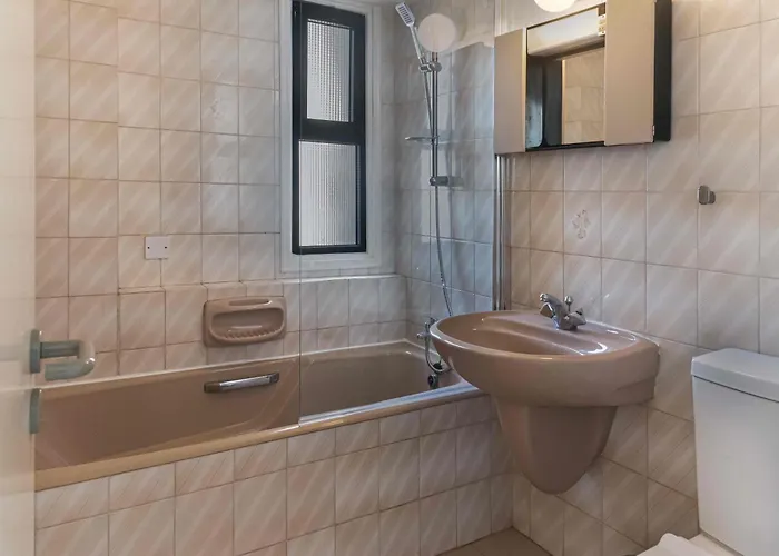 Phaedrus Living Seaview Phinikoudes Flat Апартаменты Ларнака